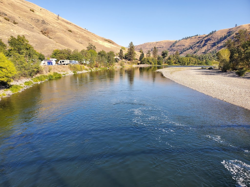 Troy Resort and Wenaha Bar&Grill | restaurant | 84570 Bartlett Rd, Enterprise, OR 97828, USA | 5418287773 OR +1 541-828-7773