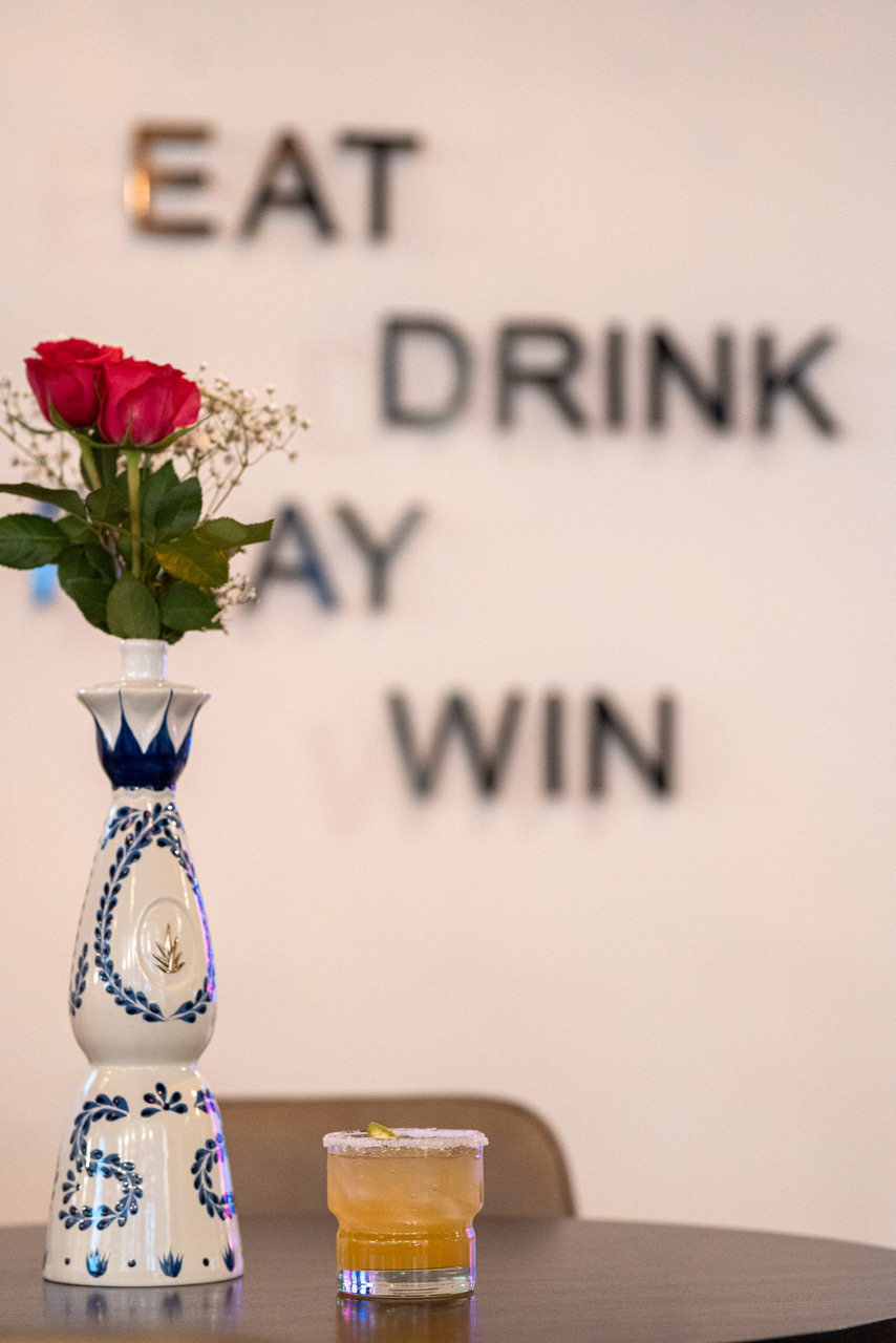 Shuffles North | The Ultimate Sports Gaming Bar | night club | 1227 N Roselle Rd, Schaumburg, IL 60195, USA | 2249558100 OR +1 224-955-8100