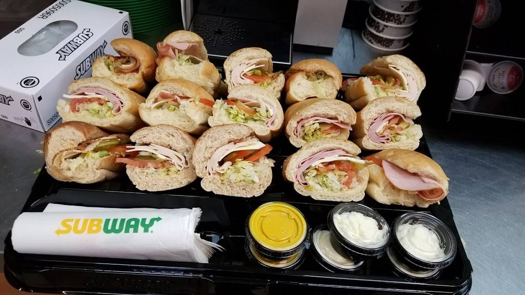 Subway Restaurants | restaurant | 2120 Rosa L Parks Blvd, Nashville, TN 37228, USA | 6152544455 OR +1 615-254-4455