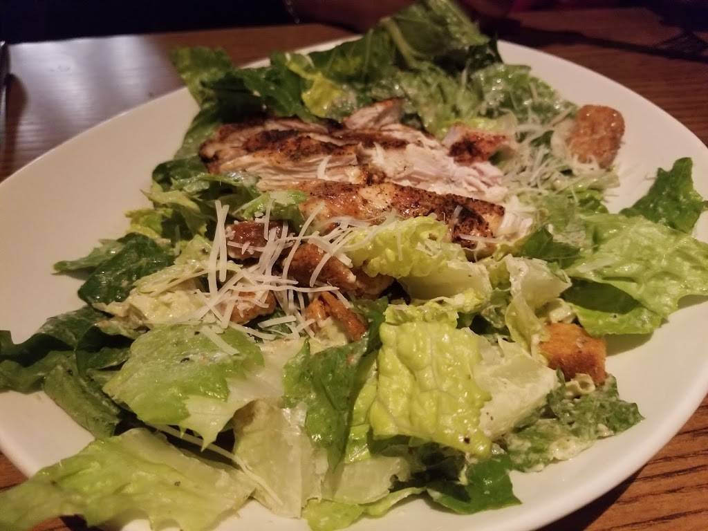 Outback Steakhouse | restaurant | 5710 Oakley Blvd, Wesley Chapel, FL 33544, USA | 8139737717 OR +1 813-973-7717