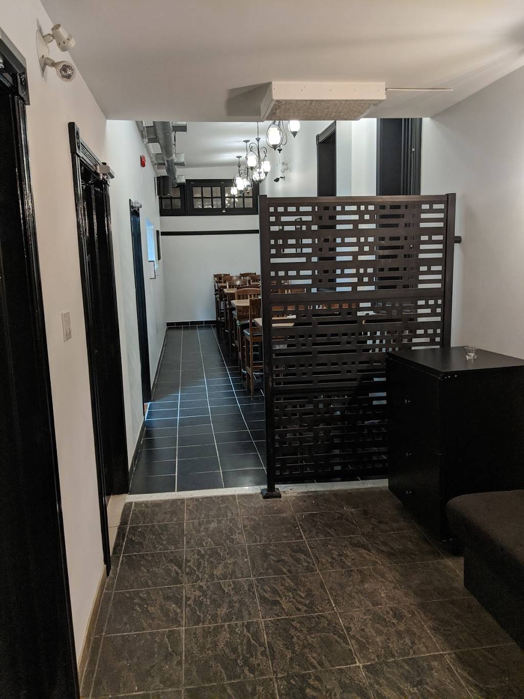 Gordons Pub Kitchen | restaurant | 993 Queen St E, Toronto, ON M4M 1K2, Canada | 4165515066 OR +1 416-551-5066