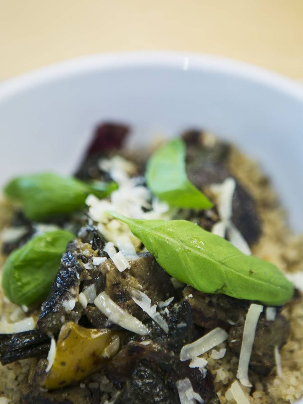 Saucy Chicken | meal takeaway | 1350 Concourse Ave #137, Memphis, TN 38104, USA | 9012033838 OR +1 901-203-3838