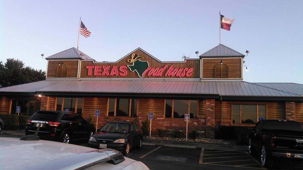 Texas Roadhouse | restaurant | 2101 E SE Loop 323, Tyler, TX 75701, USA | 9035090053 OR +1 903-509-0053