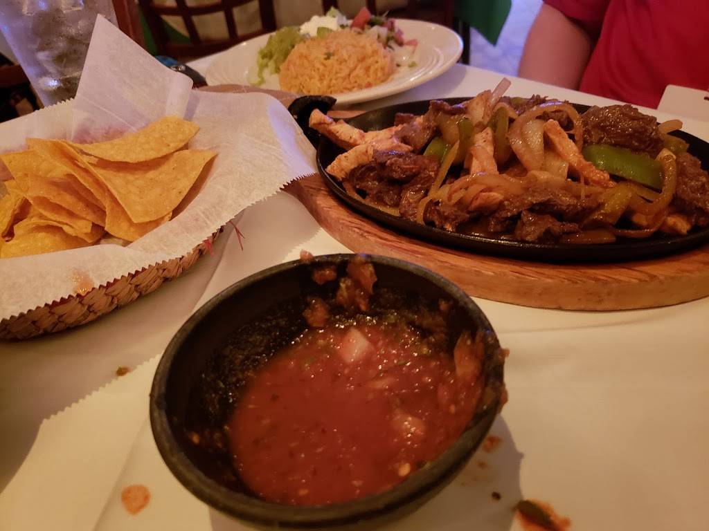 Cinco De Mayo Bar & Restaurant | restaurant | 371 High Mountain Rd, North Haledon, NJ 07508, USA | 9733044300 OR +1 973-304-4300