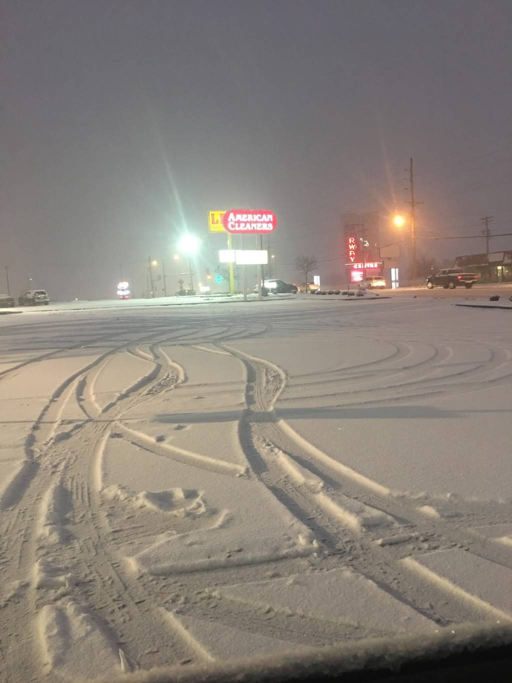 Quik Wok | restaurant | 10665 St Charles Rock Rd, St Ann, MO 63074, USA | 3144267711 OR +1 314-426-7711