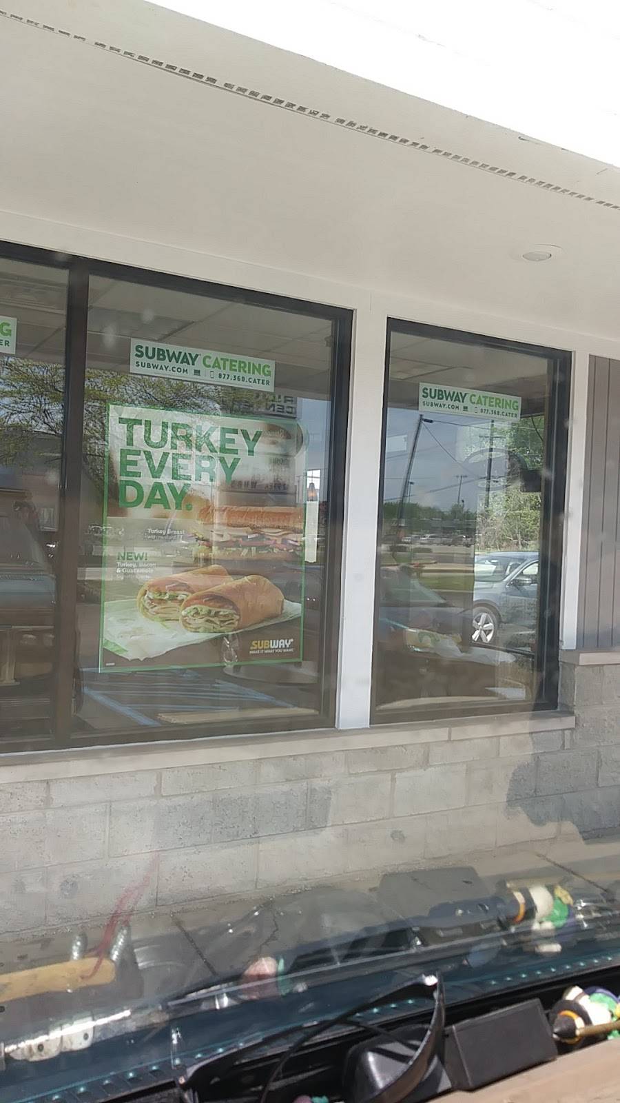 Subway Restaurants | restaurant | 3600 N Hobart Rd, Hobart, IN 46342, USA | 2199621149 OR +1 219-962-1149