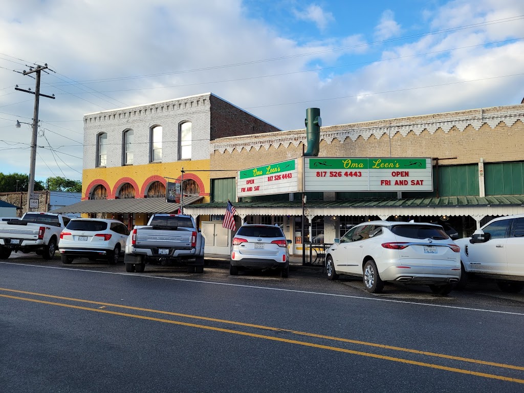 Oma Leens | restaurant | 4156 3rd St, Walnut Springs, TX 76690, USA | 8172695521 OR +1 817-269-5521