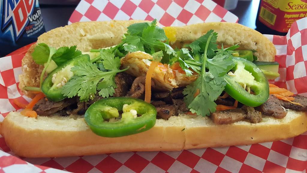 Roostar | restaurant | 1411 Gessner Rd Suite I, Houston, TX 77080, USA | 8326498955 OR +1 832-649-8955