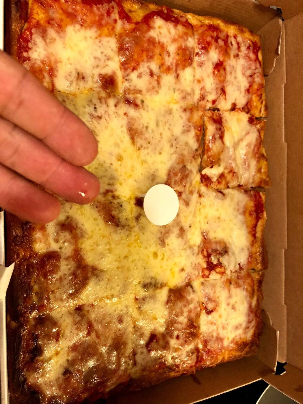 Ginos Pizzeria of Lynbrook | restaurant | 455 Sunrise Hwy, Lynbrook, NY 11563, USA | 5165931065 OR +1 516-593-1065