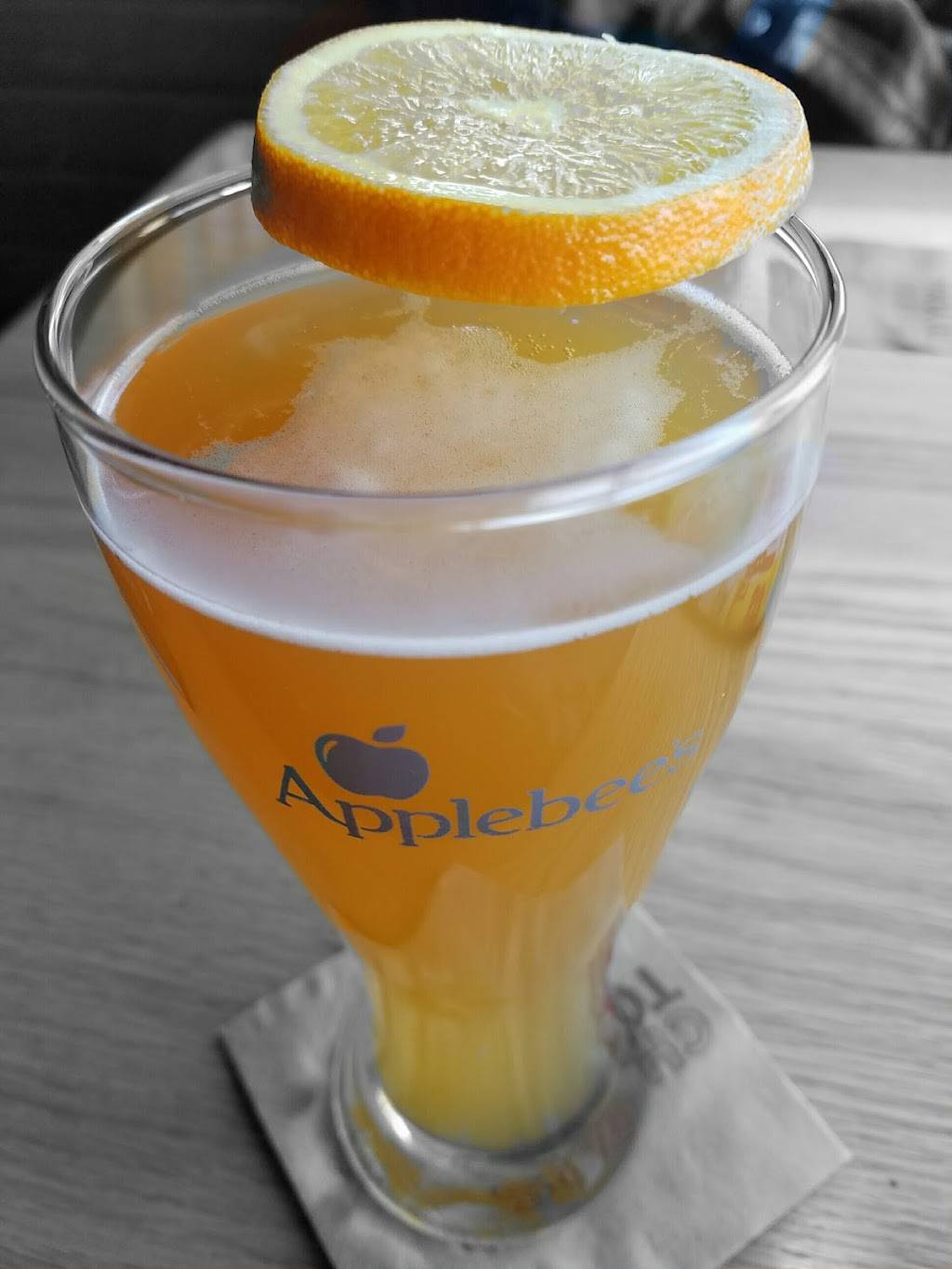 Applebees Grill + Bar | restaurant | 2250 Santa Rosa Ave, Santa Rosa, CA 95407, USA | 7075760552 OR +1 707-576-0552