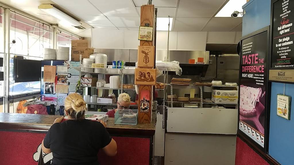 Pizza Heaven | restaurant | 3851 Main St, Bridgeport, CT 06606, USA | 2033745555 OR +1 203-374-5555