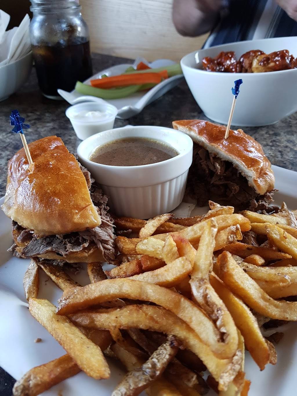 R U Serious Tap & Grill | restaurant | 130 Silvercreek Pkwy N, Guelph, ON N1H 7Y5, Canada | 5197660230 OR +1 519-766-0230