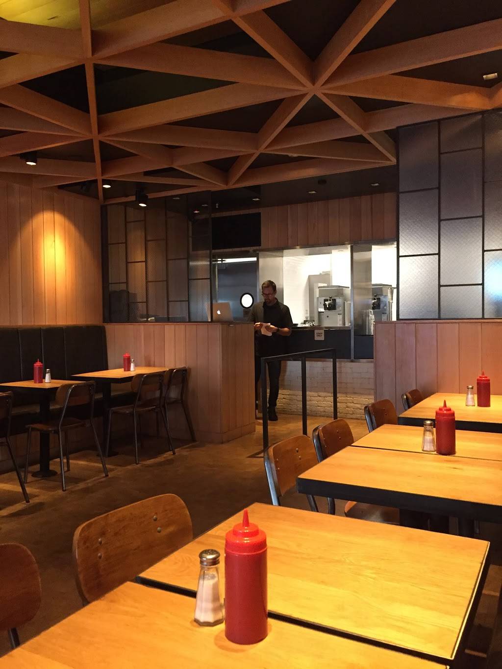 HiHo Cheeseburger | restaurant | 1320 2nd St Ste. B, Santa Monica, CA 90401, USA | 3104697250 OR +1 310-469-7250