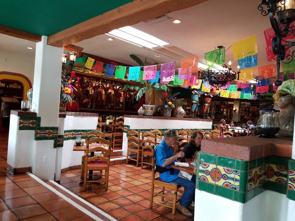 Casa Guadalajara | restaurant | 4105 Taylor St, San Diego, CA 92110, USA | 6192955111 OR +1 619-295-5111