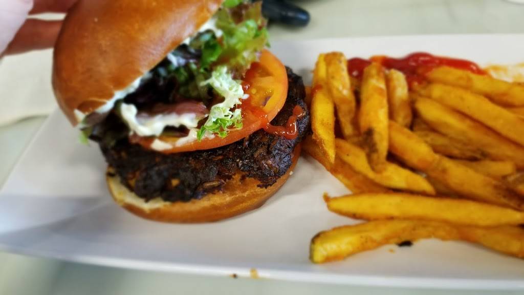 Nick & Mike Bar and Grill | restaurant | 11524 N Tryon St #7, Charlotte, NC 28262, USA | 9803350405 OR +1 980-335-0405