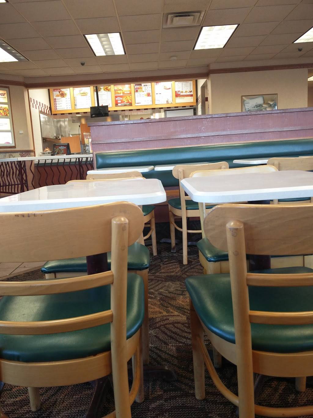 Wendys | restaurant | 2311 Needmore Rd, Dayton, OH 45414, USA | 9372773930 OR +1 937-277-3930