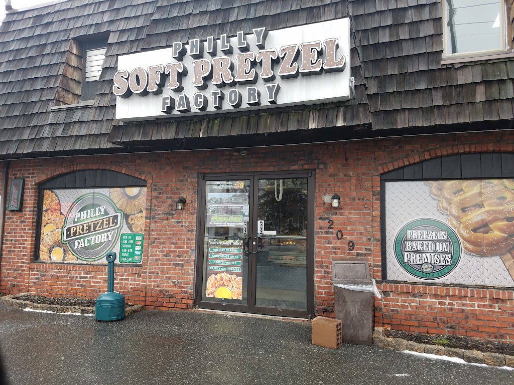 Philly Pretzel Factory | bakery | 301-307 S Black Horse Pike, Mt Ephraim, NJ 08059, USA | 8569311333 OR +1 856-931-1333