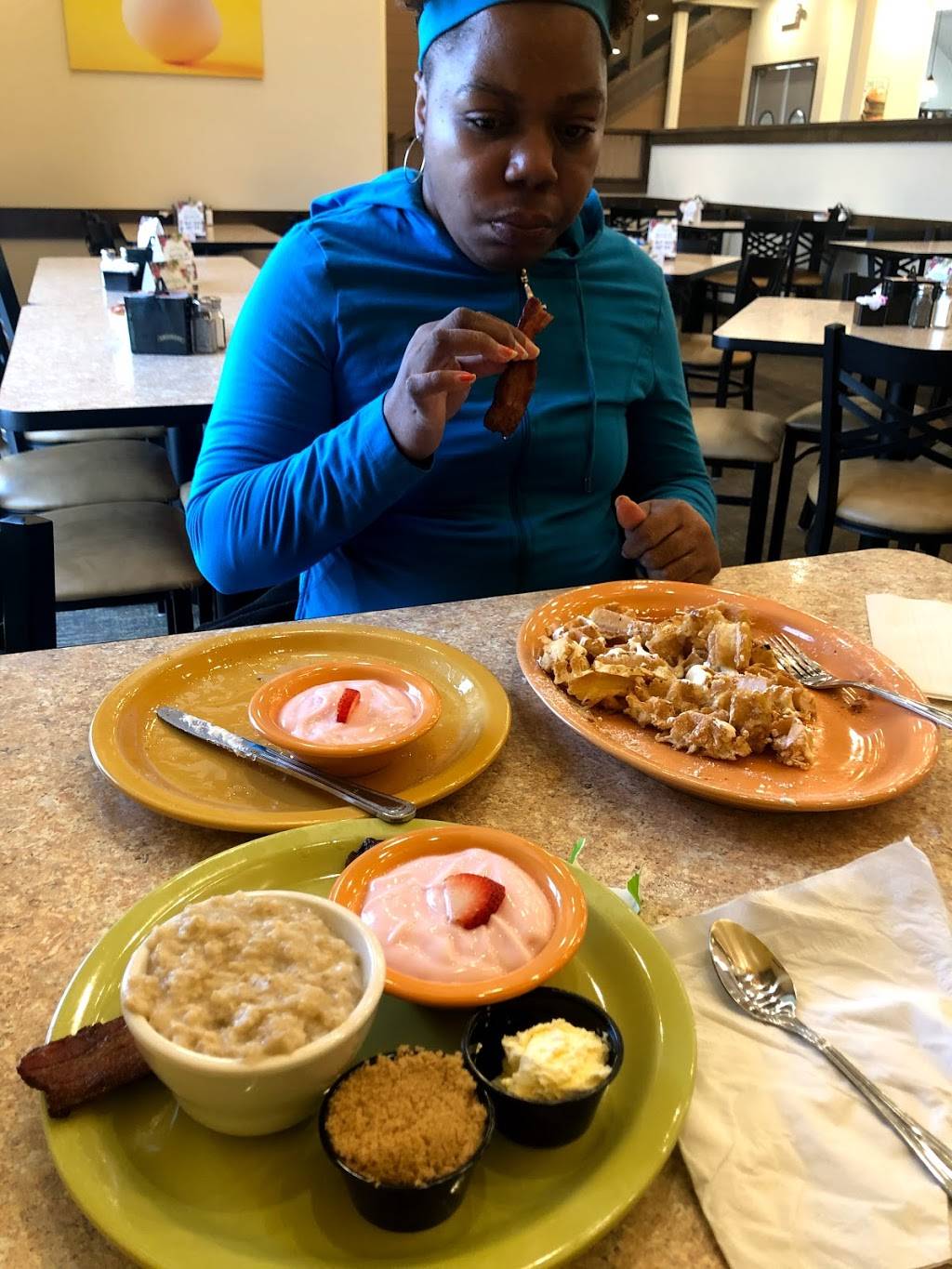 Scramblers | restaurant | 12455 W Capitol Dr, Brookfield, WI 53005, USA | 2627103447 OR +1 262-710-3447