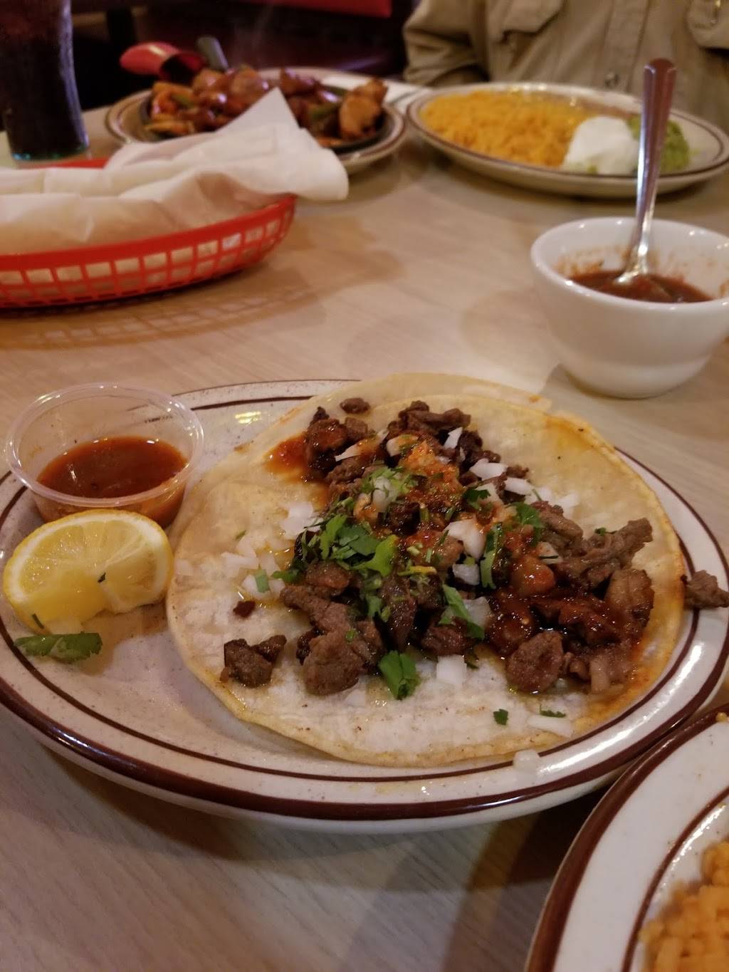 La Tapatia Mexican Grill | restaurant | 1015 N Chester Ave, Bakersfield, CA 93308, USA | 6613937388 OR +1 661-393-7388