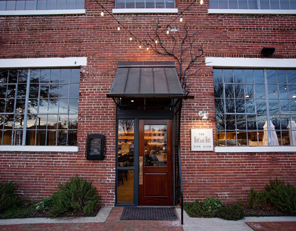 Hot and Hot Fish Club | restaurant | 2901 2nd Ave S Suite 110, Birmingham, AL 35233, USA | 2059335474 OR +1 205-933-5474