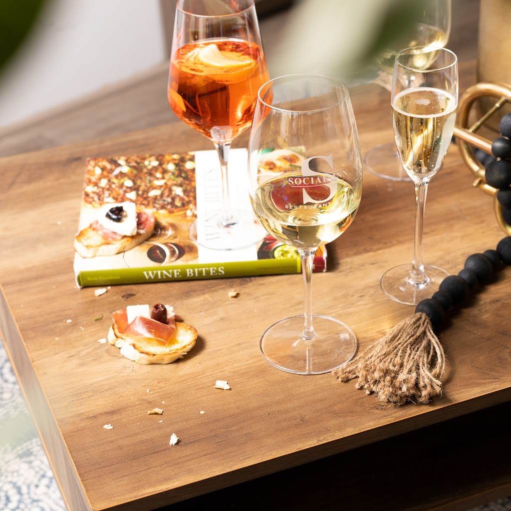 Social Inn | restaurant | 2733 Pfingsten Rd, Glenview, IL 60026, USA | 2242828103 OR +1 224-282-8103