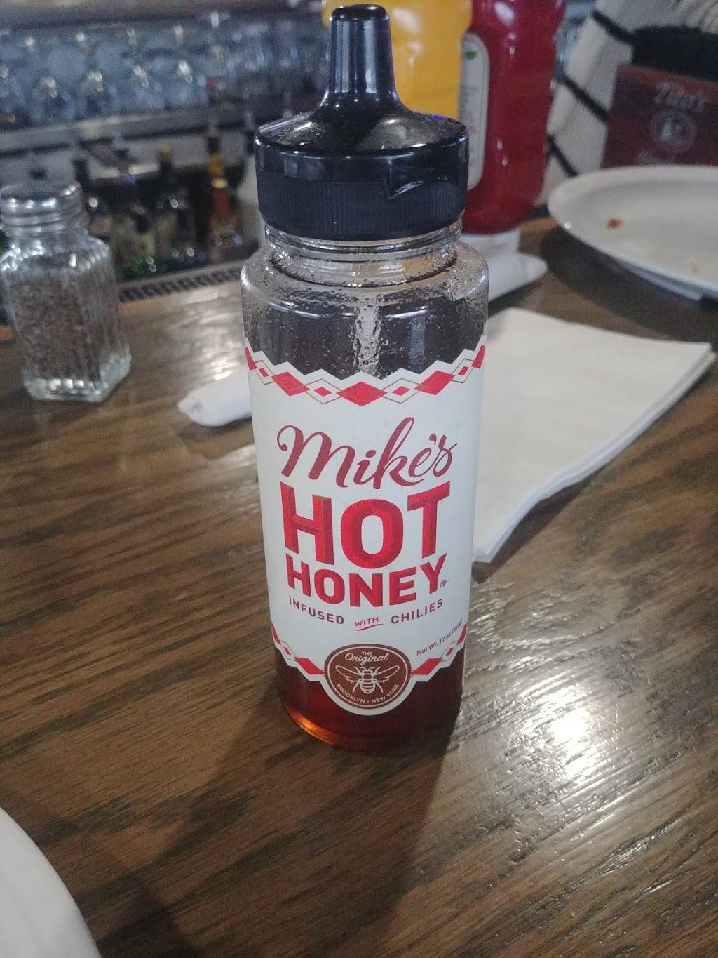 Uncle Ds Bar and Grille | restaurant | 380 W Liberty St, Wauconda, IL 60084, USA | 8478653120 OR +1 847-865-3120