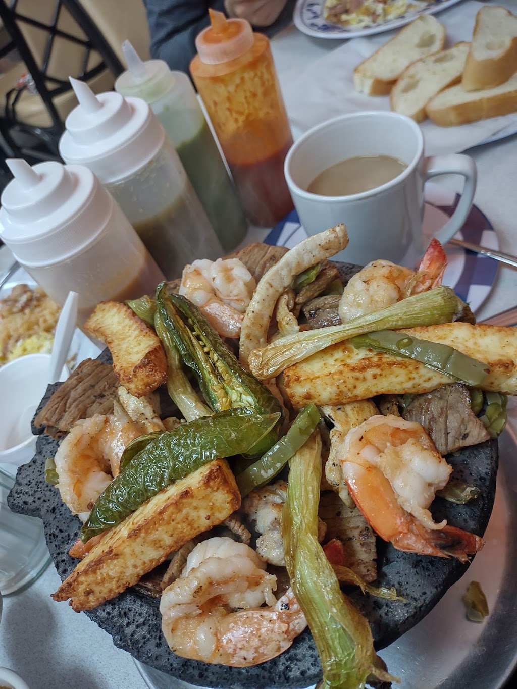 Birrieria y Taqueria El Pachuco | restaurant | 3508 Stine Rd, Bakersfield, CA 93309, USA | 6615697760 OR +1 661-569-7760