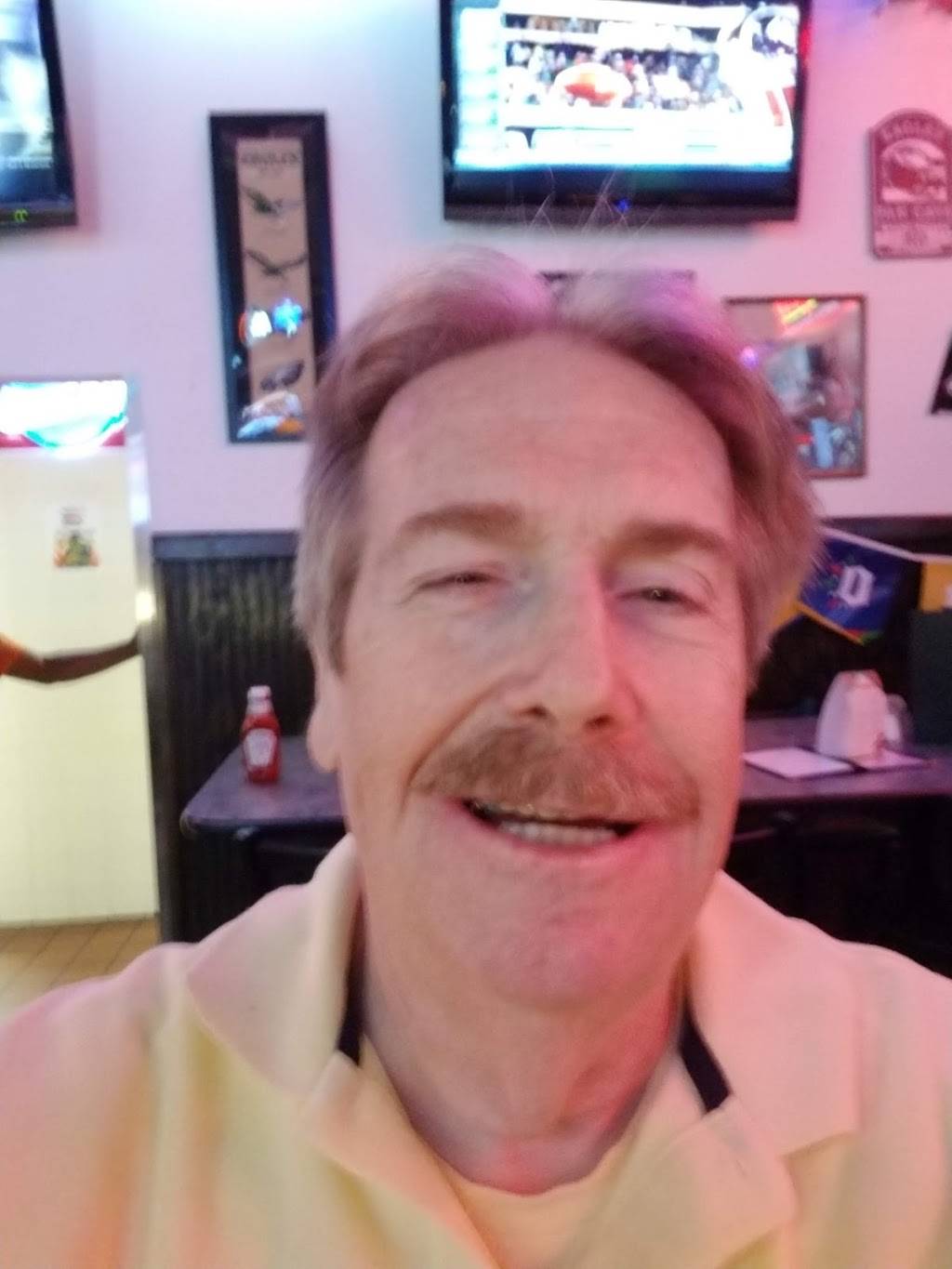 Fifty Yard Line Sports Bar | restaurant | 2626 Easton Ave, Bethlehem, PA 18017, USA | 6108829190 OR +1 610-882-9190