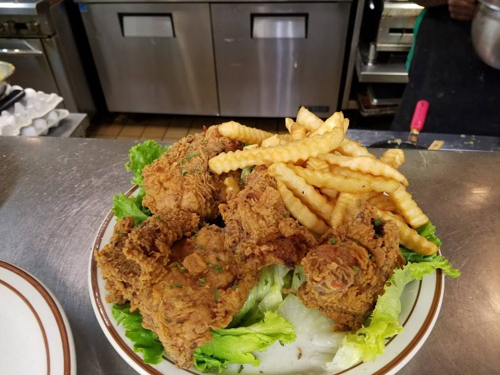 Clock Restaurant | restaurant | 2010 N Main St, Gainesville, FL 32609, USA | 3523751411 OR +1 352-375-1411