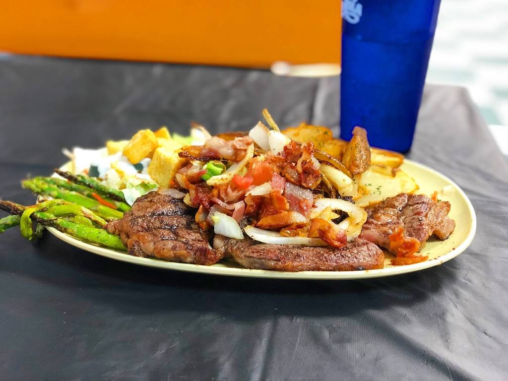 Quinteros Meat Market & Kitchen | restaurant | 4818 Montana Ave, El Paso, TX 79903, USA | 9152718057 OR +1 915-271-8057