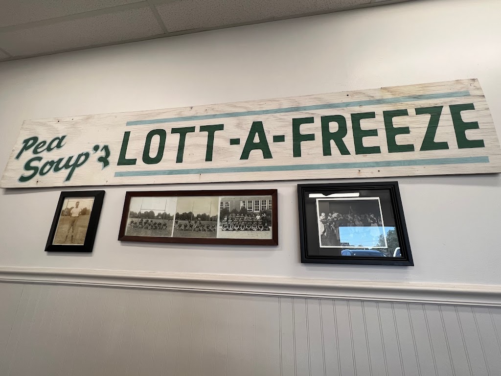 Pea-Soup Lott-A-Freeze | restaurant | 809 US-82, Indianola, MS 38751, USA | 6628871544 OR +1 662-887-1544