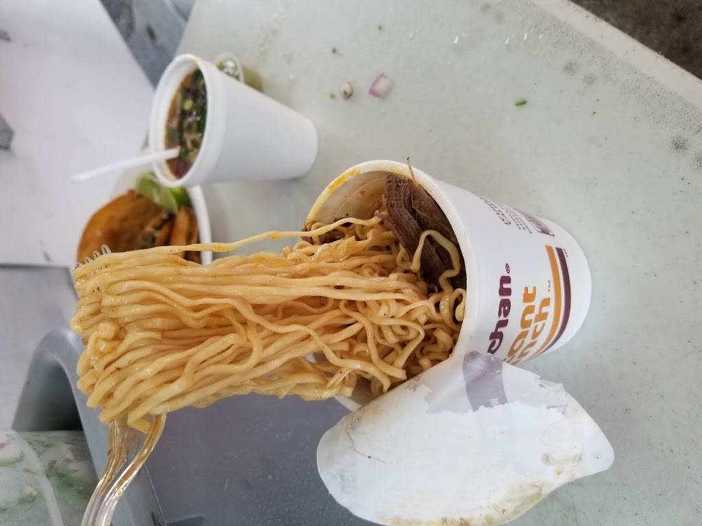 Birrieria El Cheko | restaurant | 3654 E Olympic Blvd, Los Angeles, CA 90023, USA | 3235463435 OR +1 323-546-3435