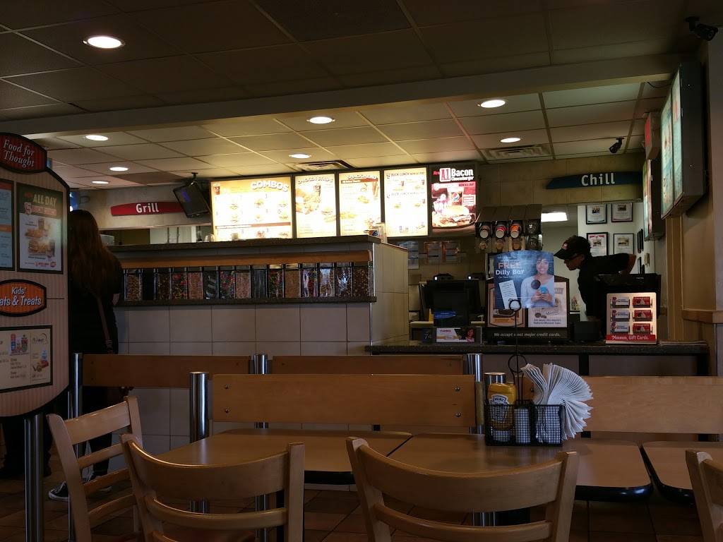 Dairy Queen Grill & Chill | restaurant | 3029 Calumet Ave, Valparaiso, IN 46383, USA | 2194644455 OR +1 219-464-4455