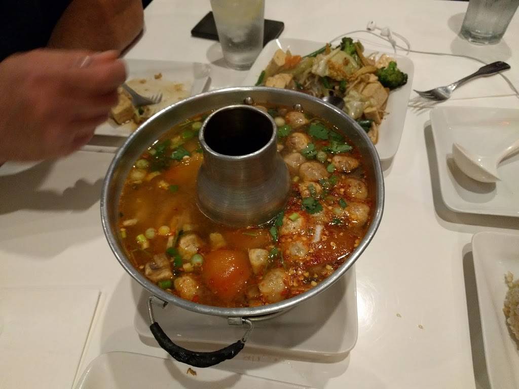 Monster Thai Thai Cuisine | restaurant | 12920 Riverside Dr, Sherman Oaks, CA 91423, USA | 8189905206 OR +1 818-990-5206