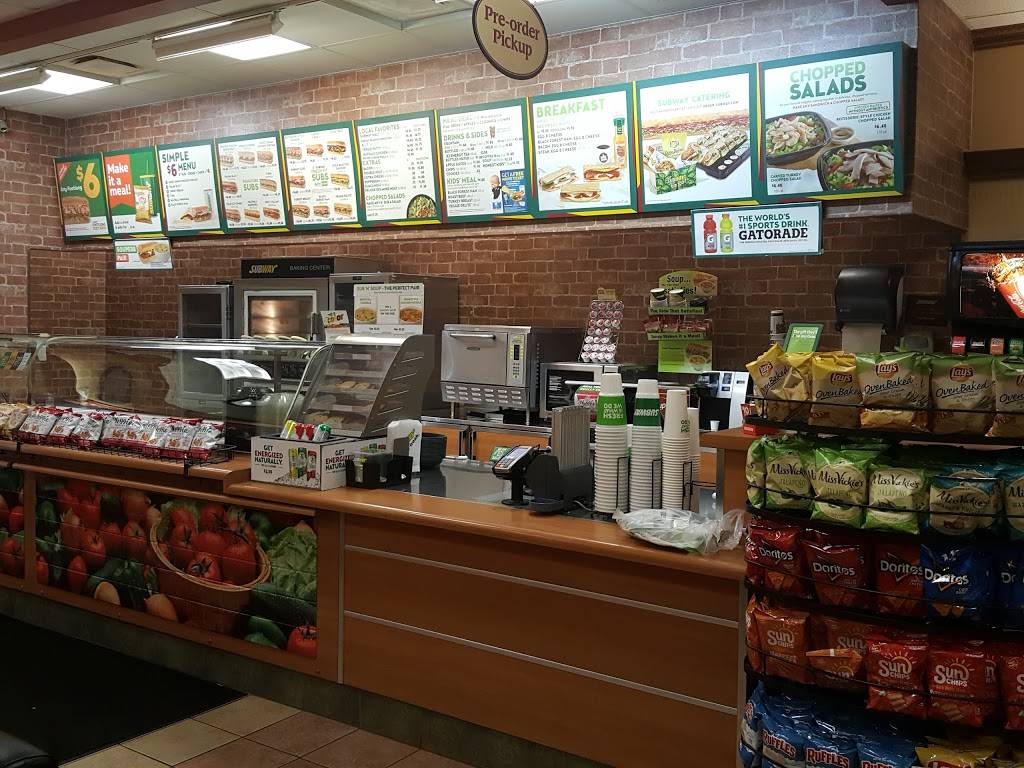 Subway Restaurants | restaurant | 2096 Miner St, Des Plaines, IL 60016, USA | 8472997827 OR +1 847-299-7827