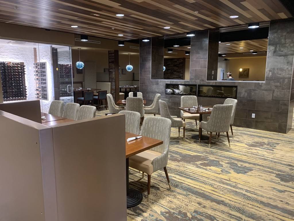 Mavericks Steak & Cocktails | restaurant | 500 Division St, Waite Park, MN 56387, USA | 3206407998 OR +1 320-640-7998