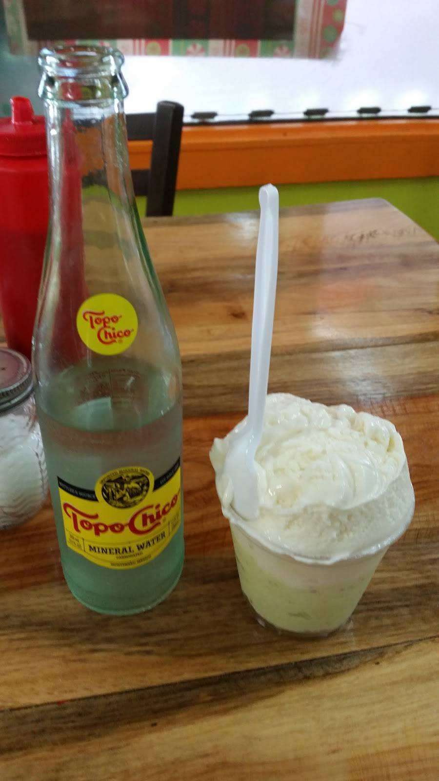 Funny Frog | restaurant | 369 W Lennon Dr, Emory, TX 75440, USA | 9034731146 OR +1 903-473-1146