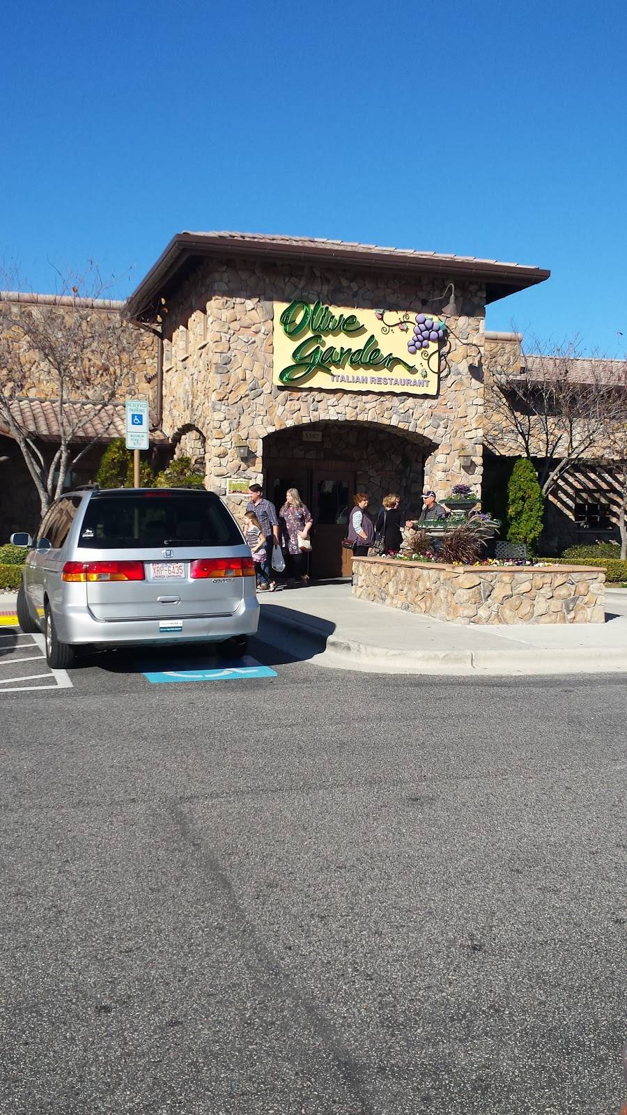 Olive Garden Italian Restaurant | meal takeaway | 5307 Market St, Wilmington, NC 28405, USA | 9107911587 OR +1 910-791-1587