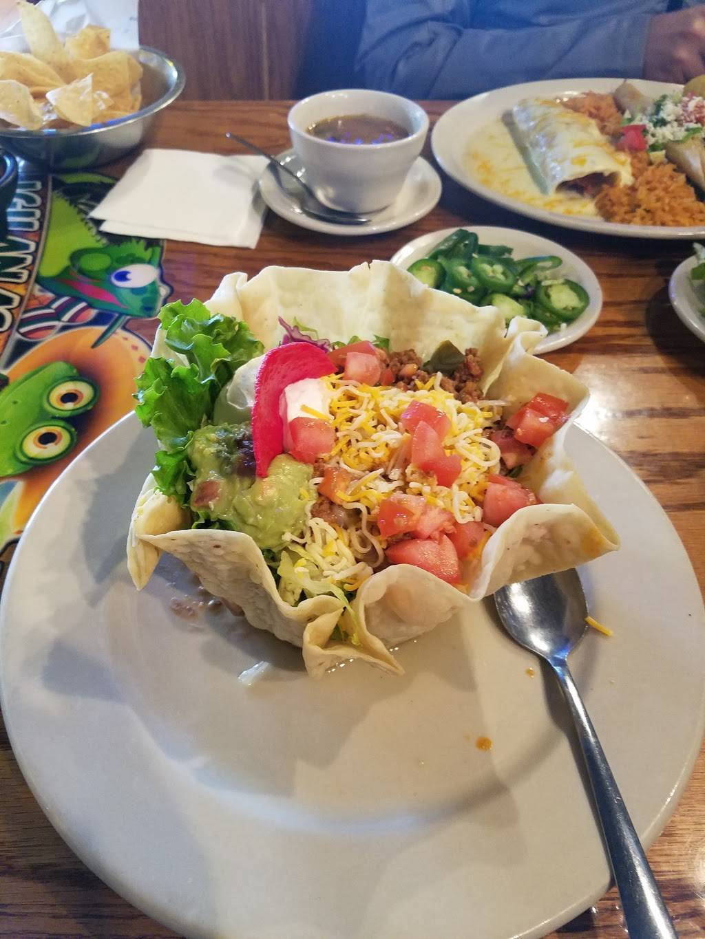 Iguanas Ranas Cantina | restaurant | w 77581, 6200 Broadway St, Pearland, TX 77581, USA | 8322304878 OR +1 832-230-4878