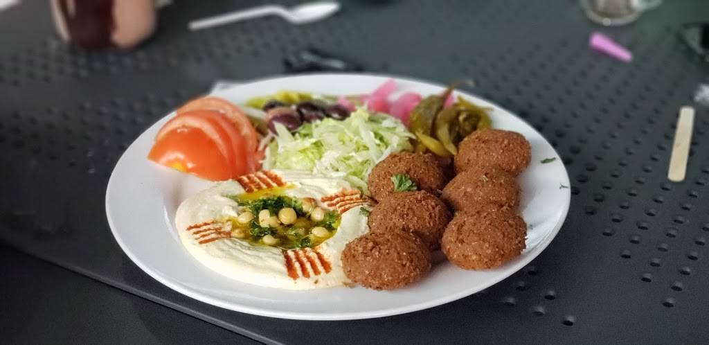 Al-Omda Dundas Lounge | restaurant | 255 Dundas St W Unit 1, Mississauga, ON L5B 1V5, Canada | 9052320112 OR +1 905-232-0112