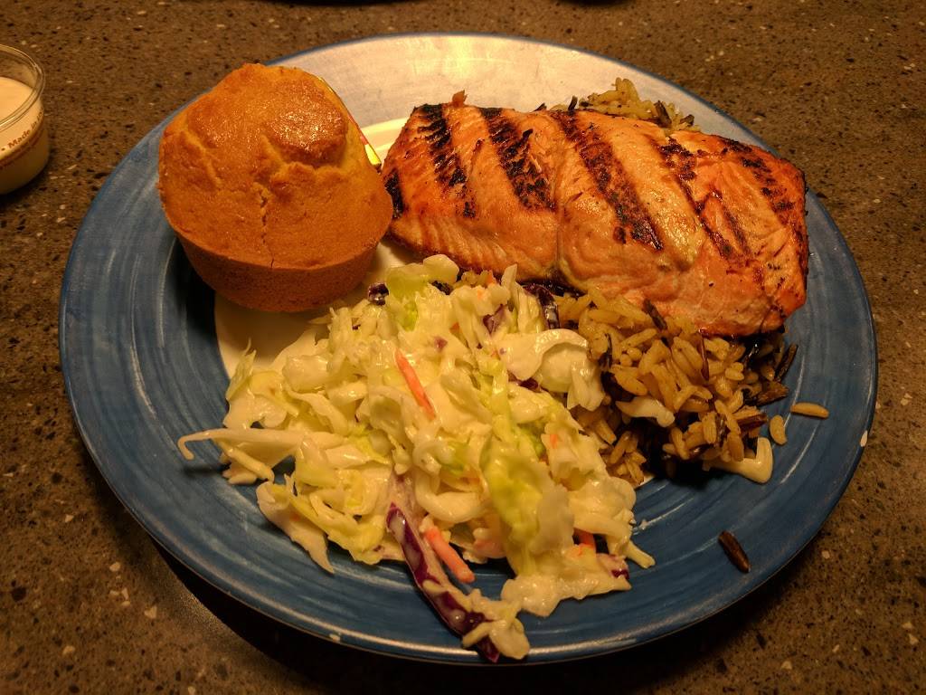 Ivars Seafood Bar | restaurant | 1520 41st St, Everett, WA 98201, USA | 4252529292 OR +1 425-252-9292