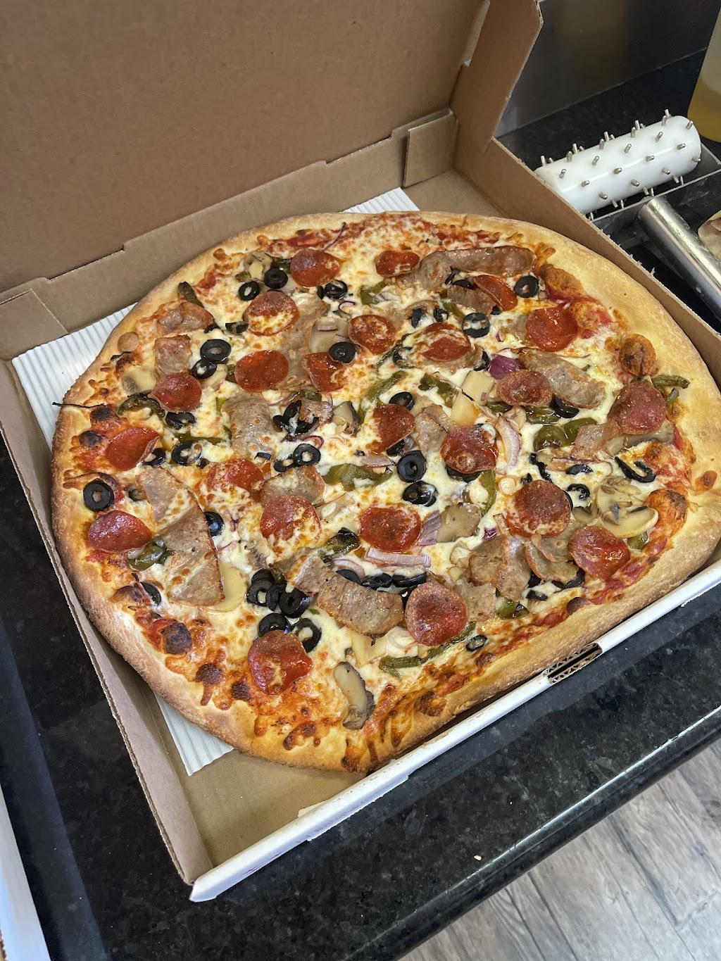 Pepperonis Pizza Pennsauken | restaurant | 7709 Park Ave, Pennsauken Township, NJ 08109, USA | 8563202566 OR +1 856-320-2566