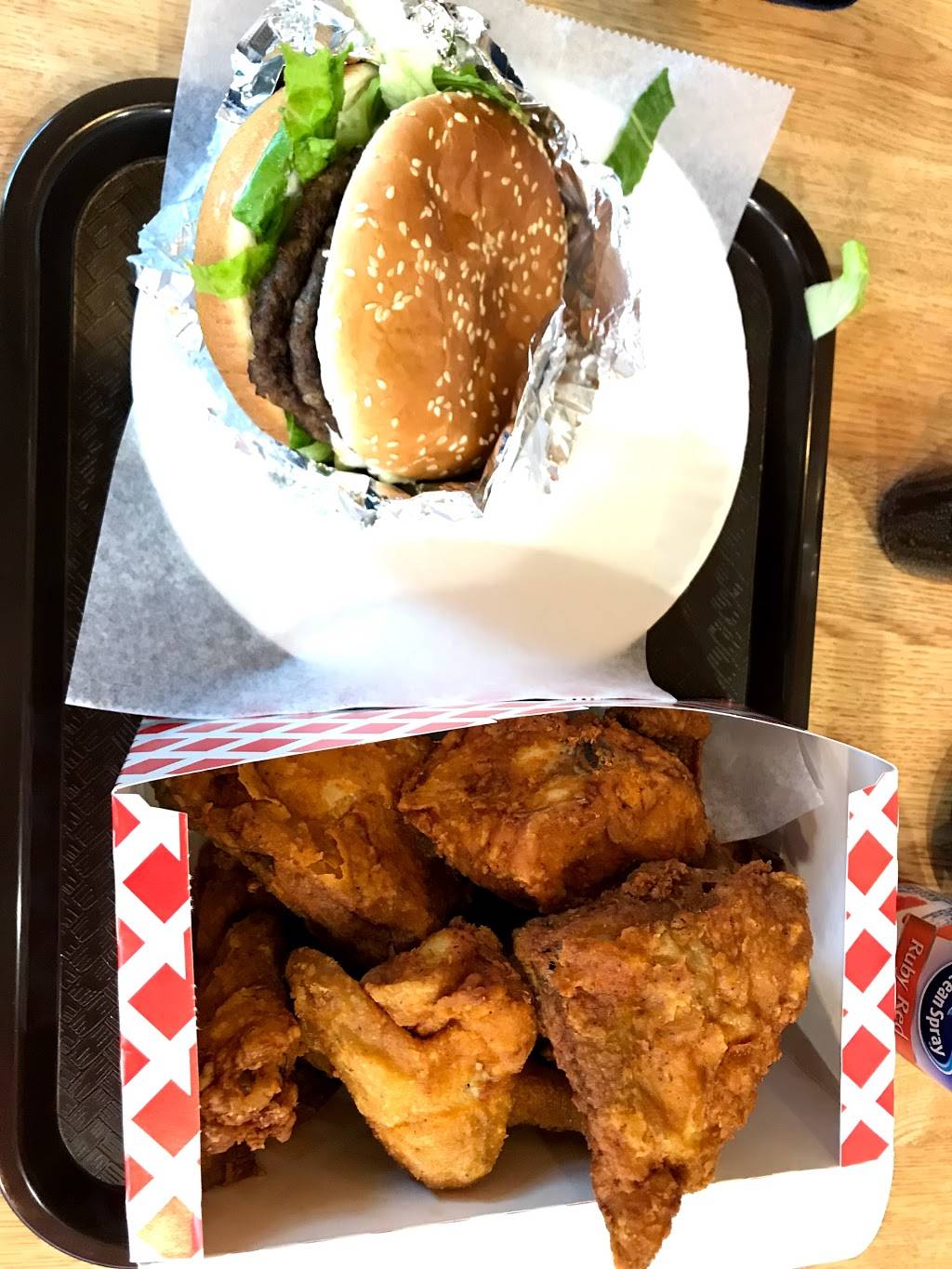 Crown Fried Chicken | restaurant | 10 Weed St, Marlborough, MA 01752, USA | 5084850690 OR +1 508-485-0690