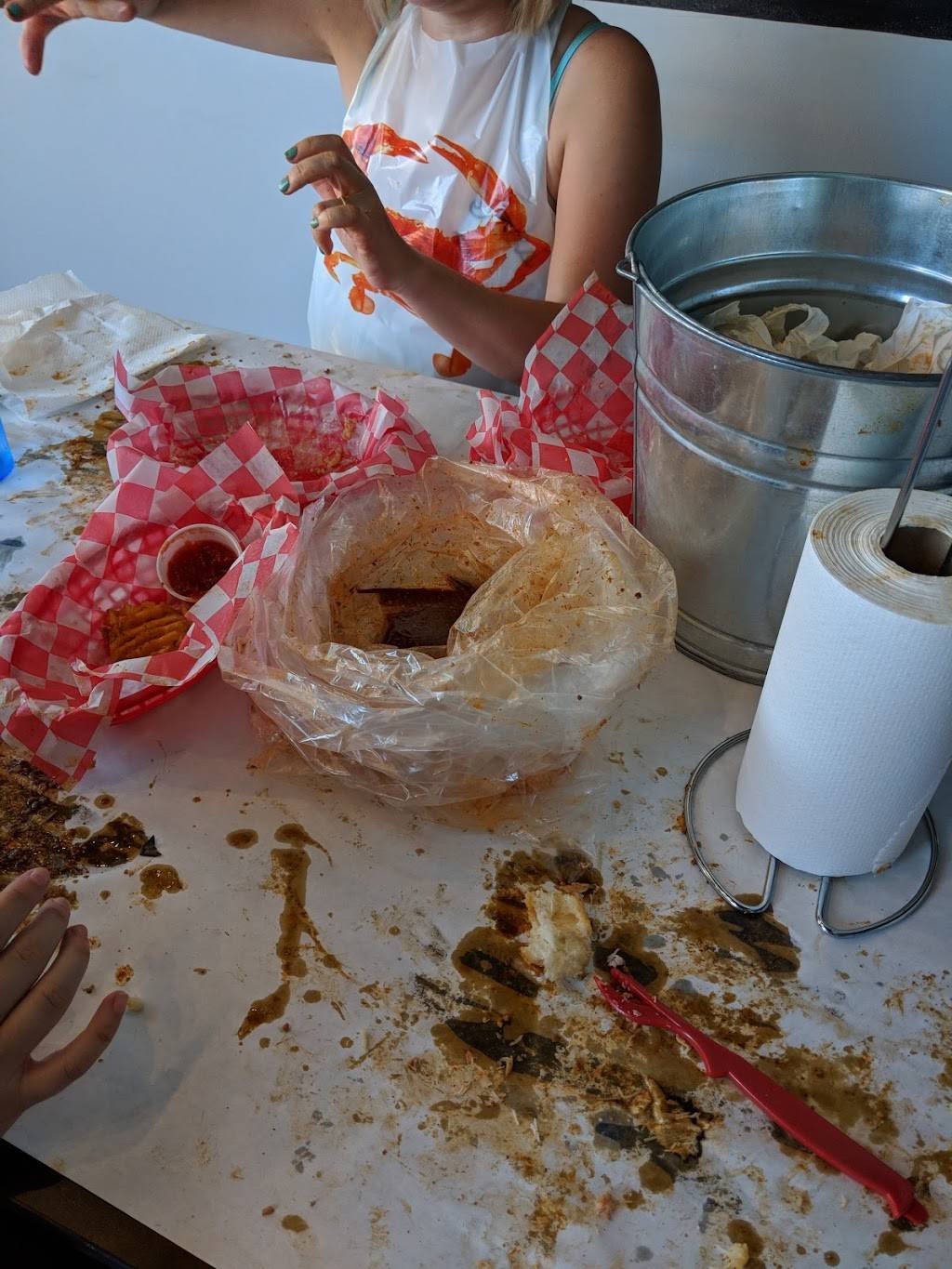 The Seafood Trap | restaurant | 1552 E Grand St, Des Moines, IA 50316, USA | 5152666244 OR +1 515-266-6244