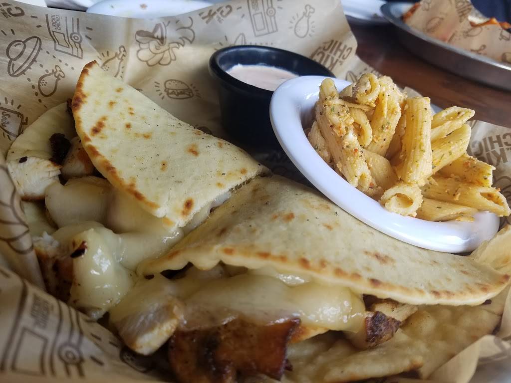 Kickin Chicken | restaurant | 6631, 800 N Main St, Summerville, SC 29483, USA | 8438756998 OR +1 843-875-6998