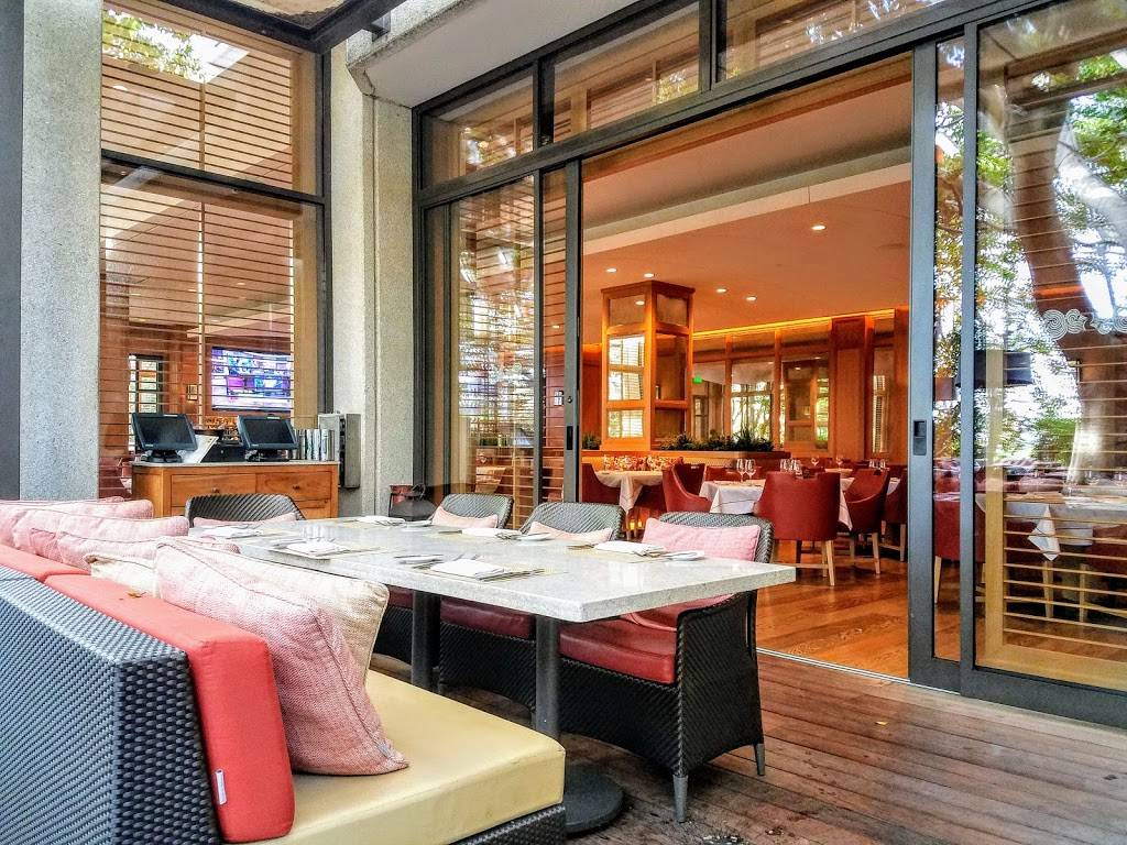 Oak Grill | restaurant | 690 Newport Center Dr, Newport Beach, CA 92660, USA | 9497604920 OR +1 949-760-4920