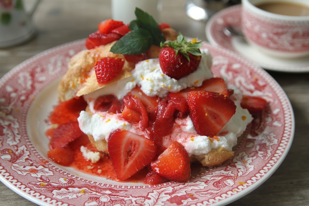 The Pawnee House MV | restaurant | 20 H Circuit Ave, Oak Bluffs, MA 02557, USA | 5083382770 OR +1 508-338-2770