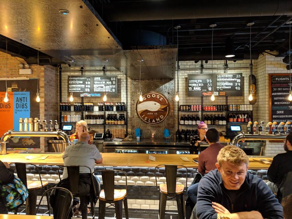 Goose Island Beer Company | restaurant | 1800 W Fulton St, Chicago, IL 60612, USA | 8004667363 OR +1 800-466-7363