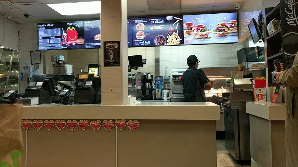 McDonalds | cafe | 98 Danforth Ave, Toronto, ON M4K 1N2, Canada | 4164612900 OR +1 416-461-2900