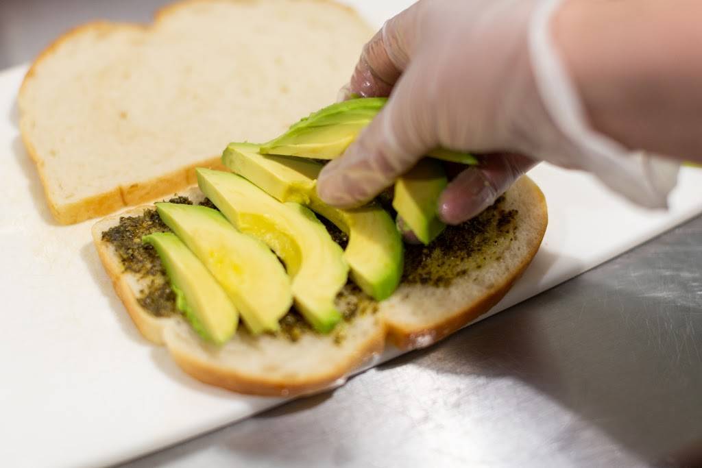 Beautiful Whirld | restaurant | 141A W Market St Exd, Warren, OH 44410, USA | 3309892016 OR +1 330-989-2016